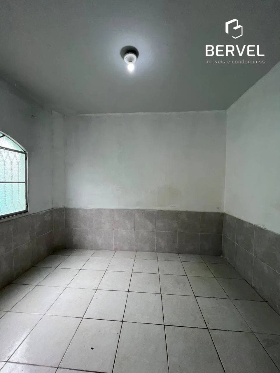 House with 1 bedroom and ceramic tile floors — photo 2