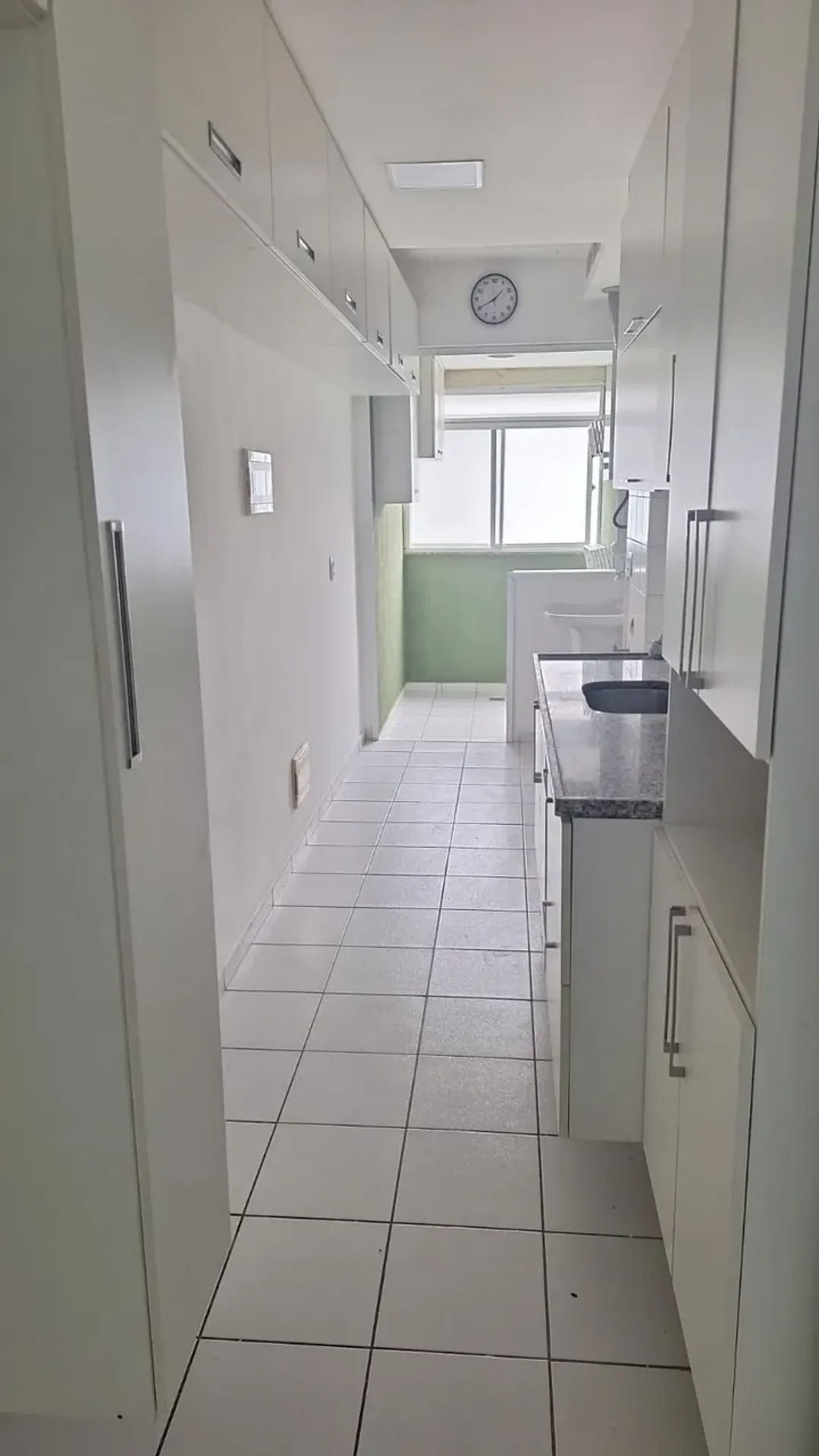 Apartment, 66 m², with a glass-enclosed balcony — photo 2