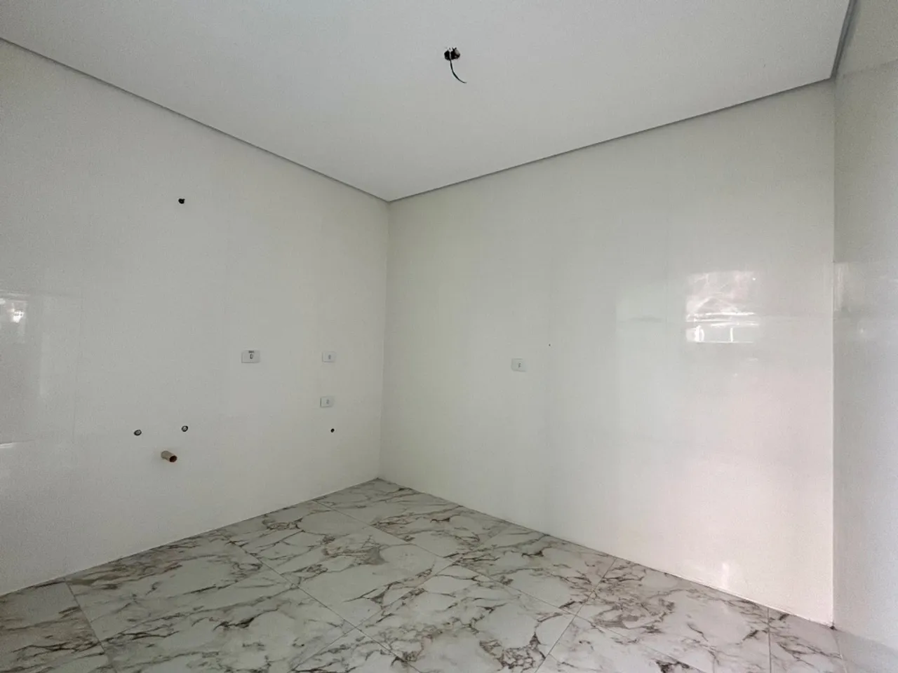 Unfurnished house with 3 bedrooms and a separate kitchen — photo 2