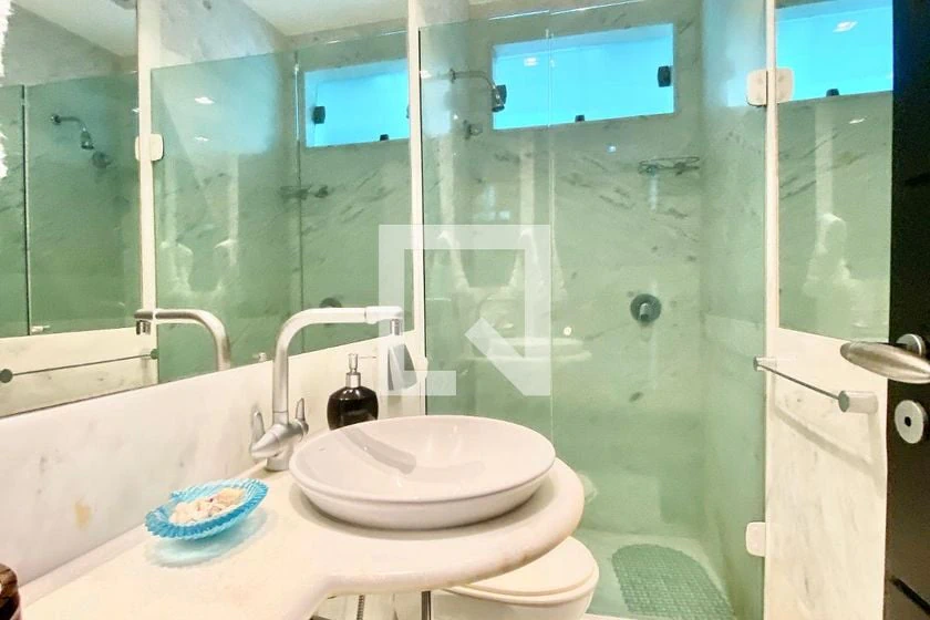 2-bedroom apartment with a home office in Rio de Janeiro — photo 16