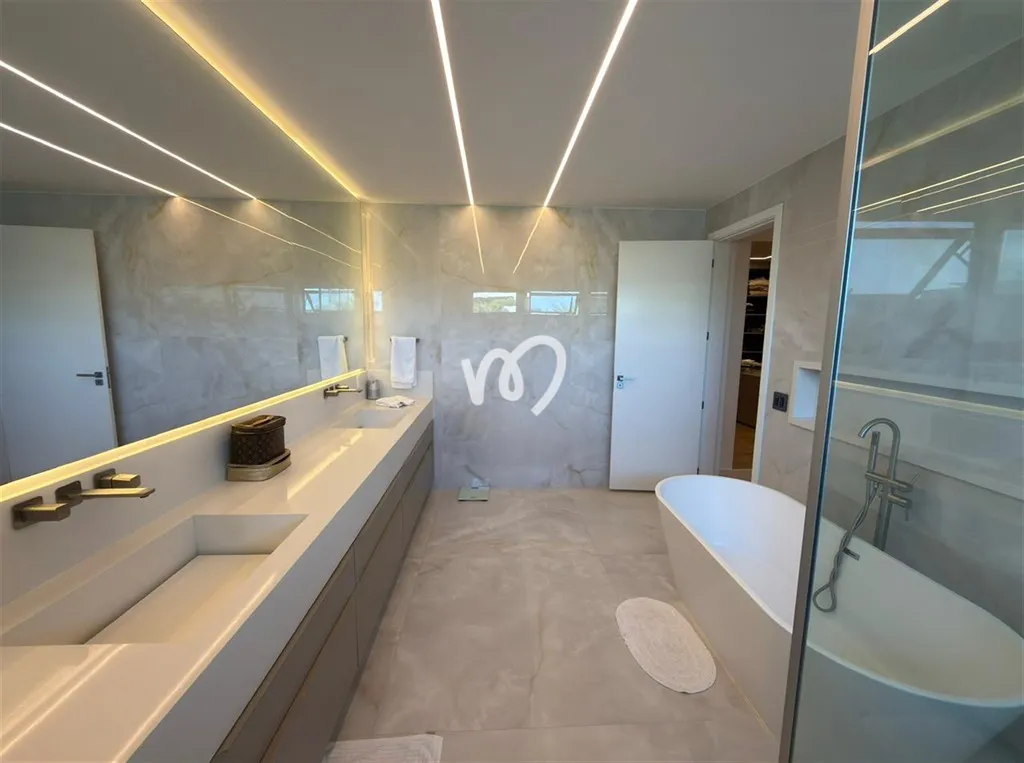 Duplex house with 5 bedrooms and 5 bathrooms — photo 45