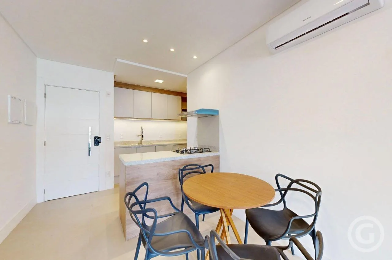 68 m² apartment with 2 bedrooms and 2 bathrooms — photo 8