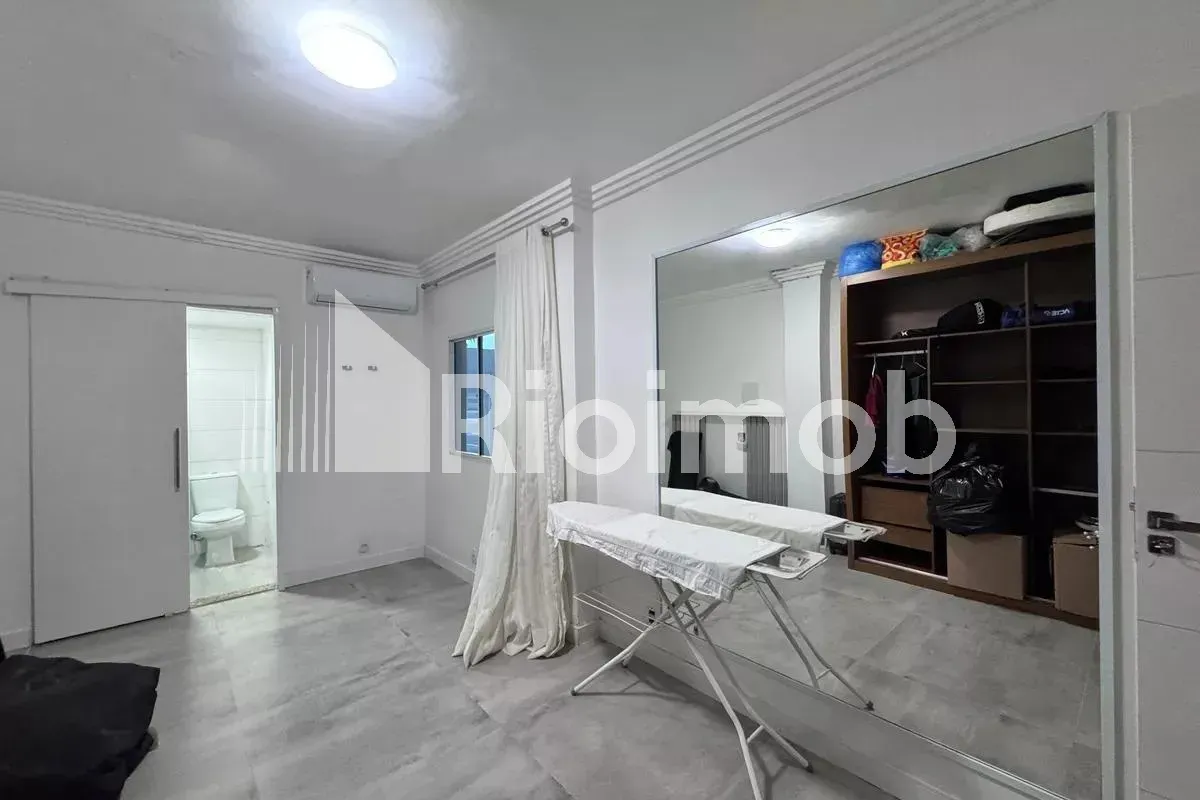 Furnished house with 5 bedrooms and 5 bathrooms — photo 32
