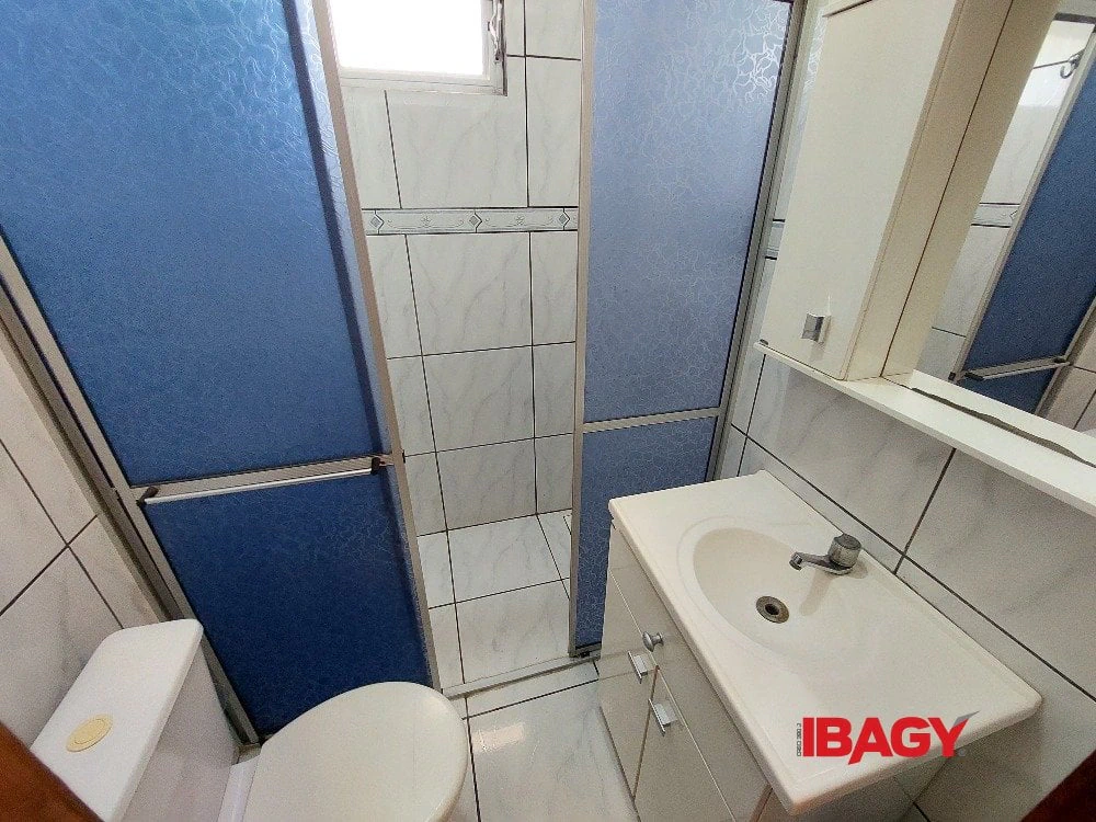 Меблированная студия с отдельной кухней и газовой плитой — photo 12