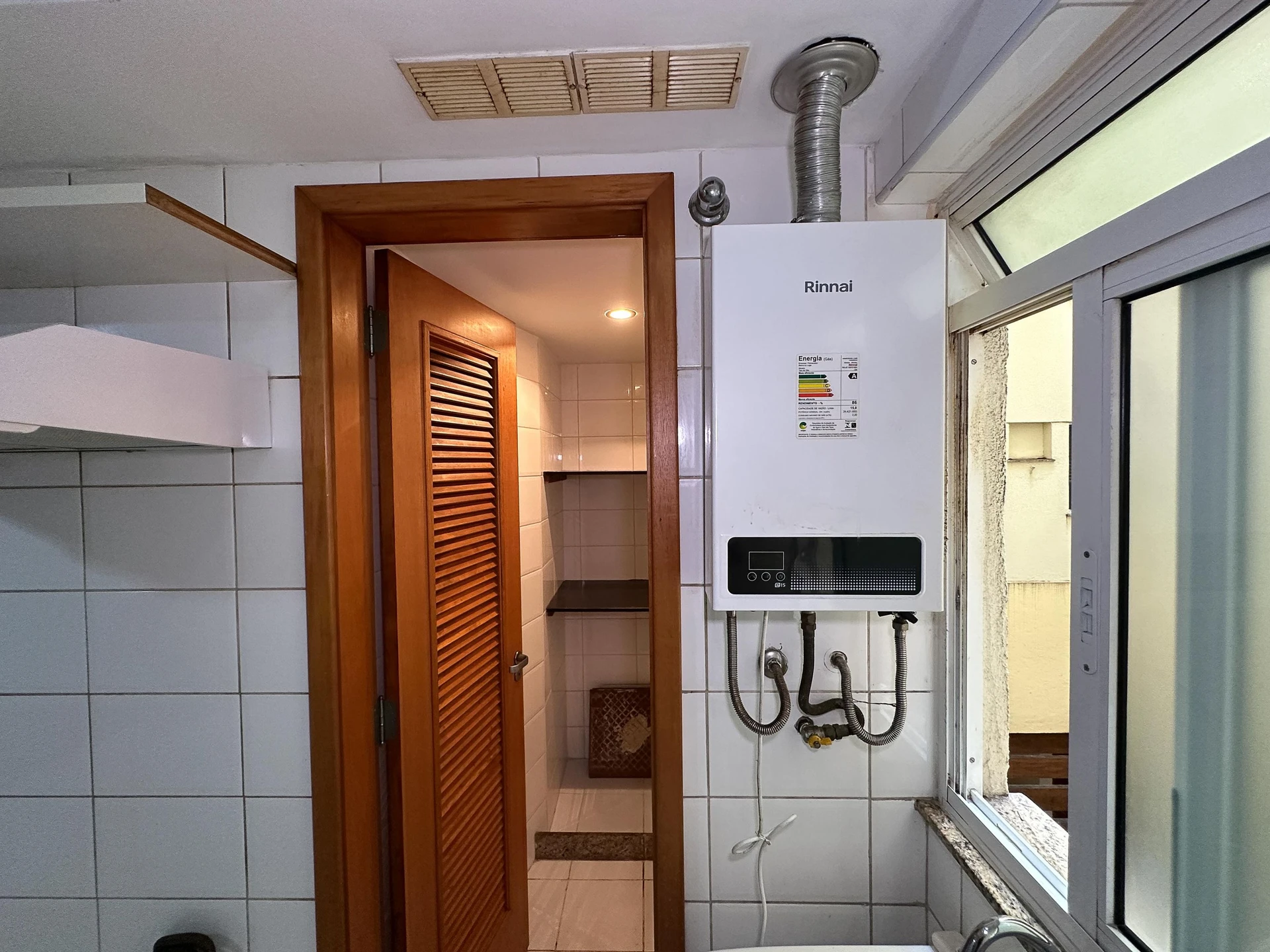 3-bedroom apartment in a building with a sauna — photo 6