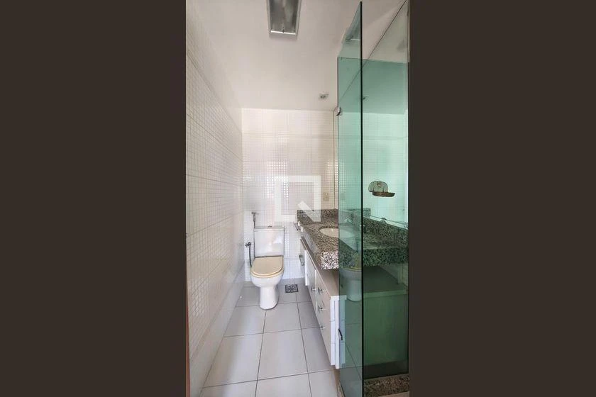 Apartment with 3 en-suite bedrooms and 5 bathrooms, 177 m² — photo 38