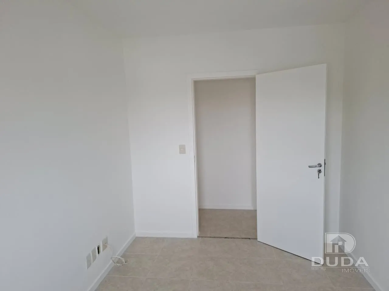 2-bedroom apartment with a mountain view in Florianópolis — photo 19