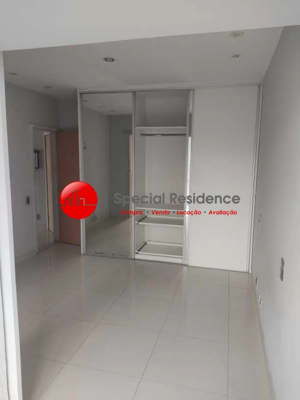 2-bedroom apartment with 2 bathrooms and open kitchen — photo 9