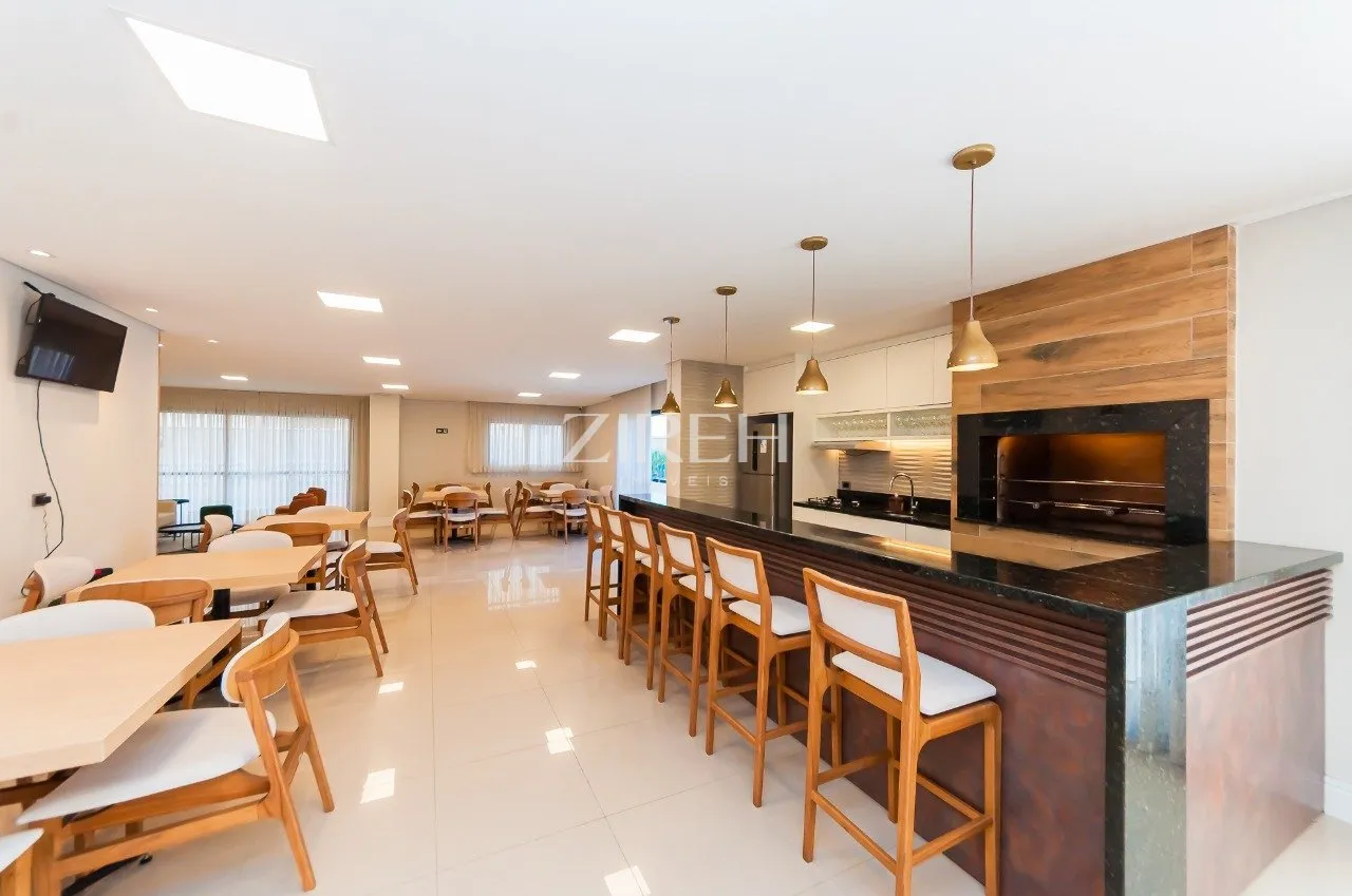 3-bedroom apartment in a building with a gym — photo 28