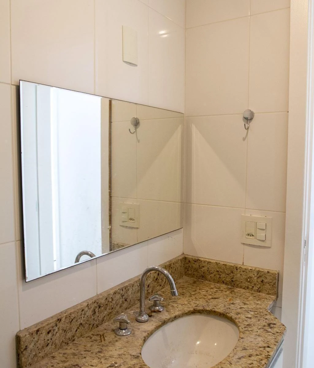 Rental apartment with 3 bedrooms, 1 en-suite and 188 m² — photo 43