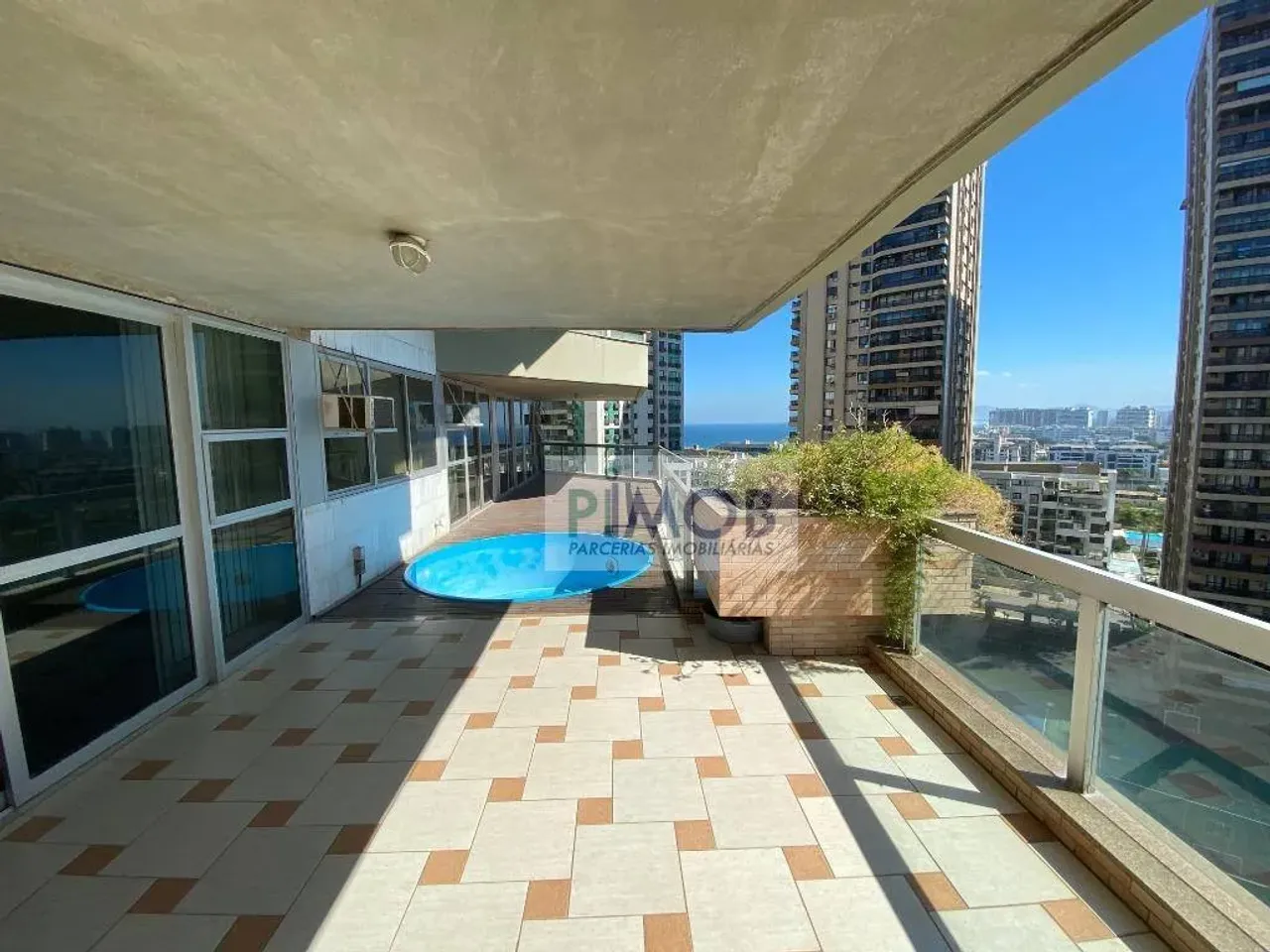 Apartamento com 4 dormitórios e 300 m² com varanda envidraçada — photo 6