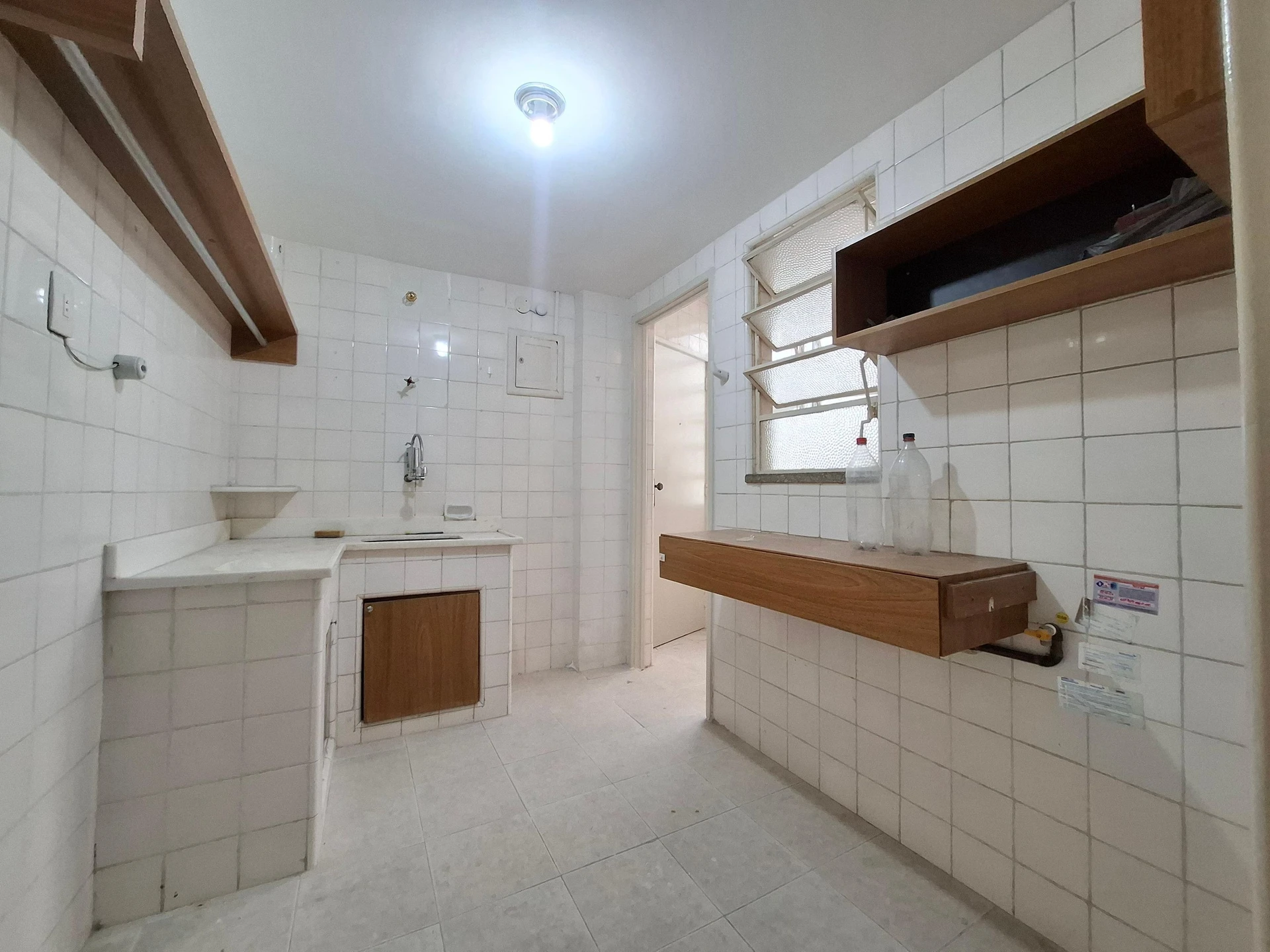 One-bedroom apartment with a mountain view in Rio de Janeiro — photo 8