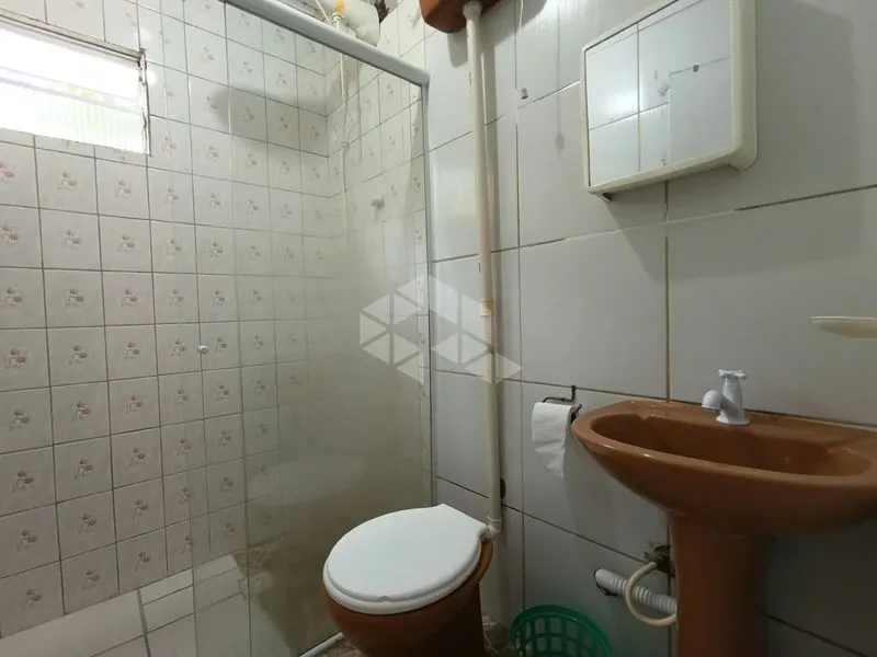 One-bedroom apartment with a washing machine — photo 18