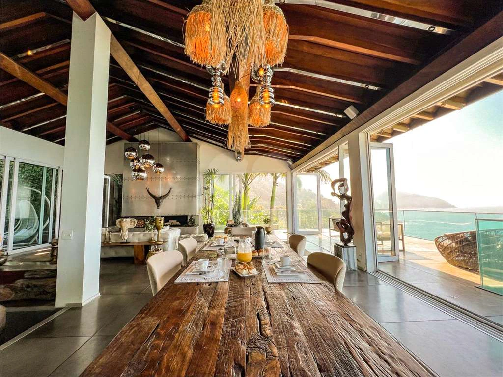 Furnished house with 5 en-suite rooms and 918 m² — photo 8