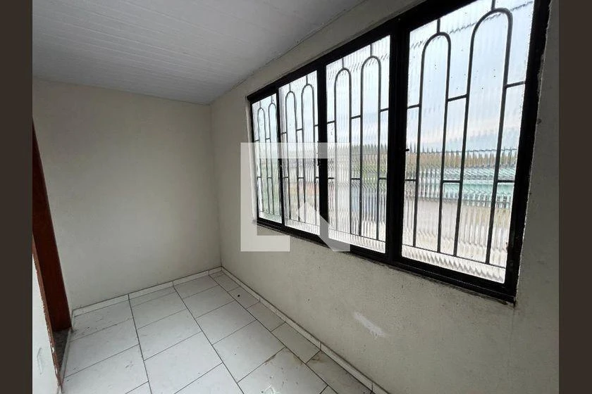 1-bedroom apartment with fitted kitchen and balcony — photo 7
