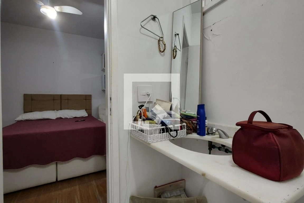 Furnished house with 3 bedrooms, private garden and 2 spots — photo 43