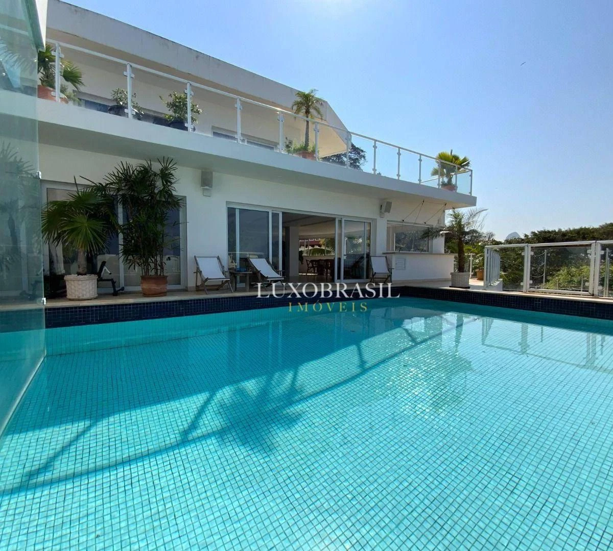 Apartment with 4 suites and access to shared pool — photo 4