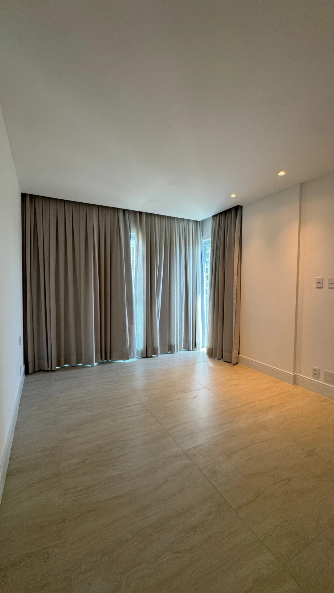 Apartamento, 268 m², com varanda envidraçada — photo 15