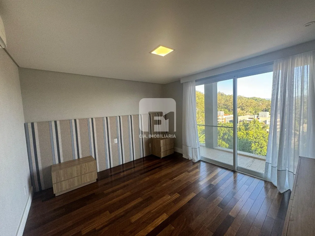 Furnished house with 7 bedrooms and a real desk — photo 20