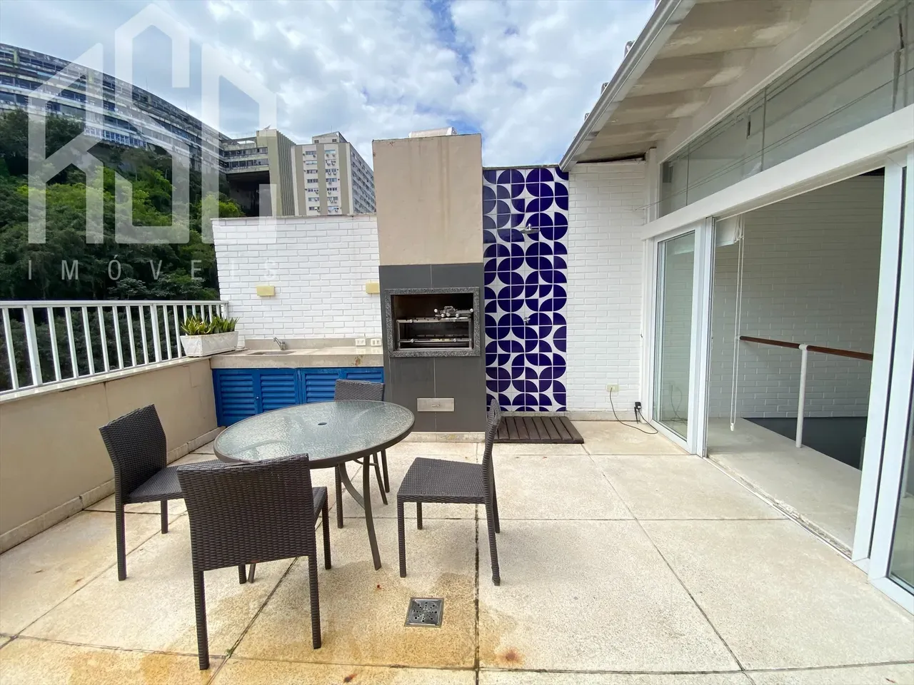 145 m² duplex penthouse with 2 bedrooms and 3 baths — photo 54