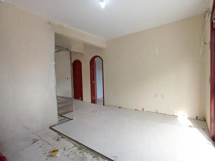 Casa sin amueblar con 2 dormitorios y balcón — photo 7