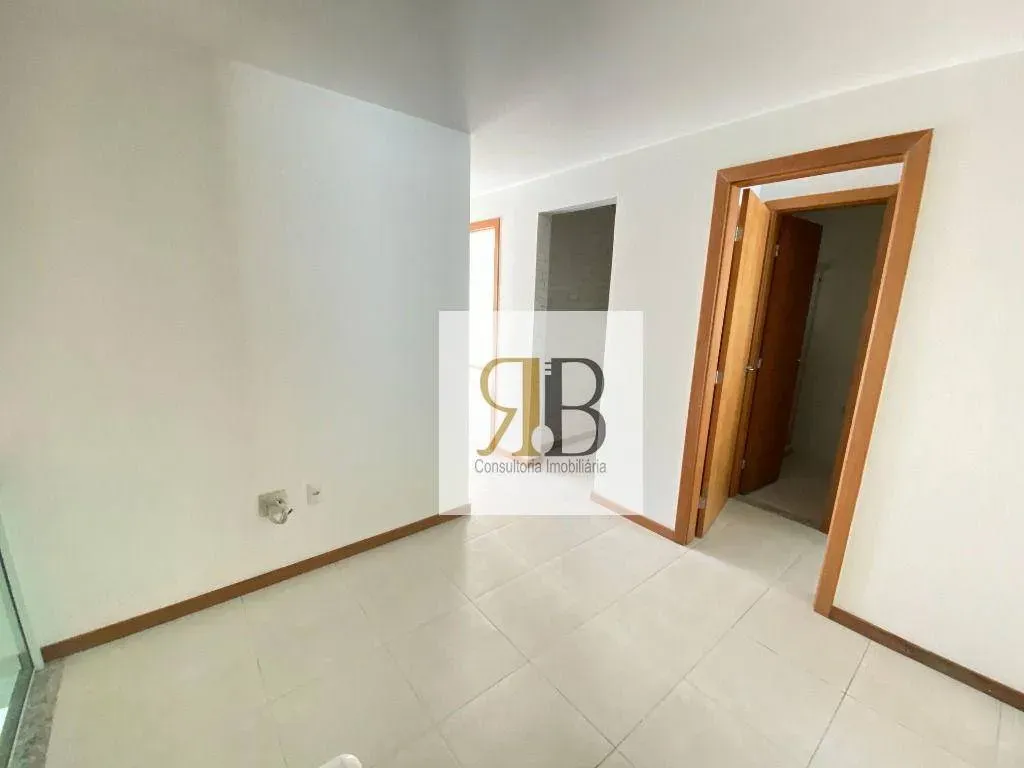 House with 4 bedrooms and open-plan gas kitchen — photo 11