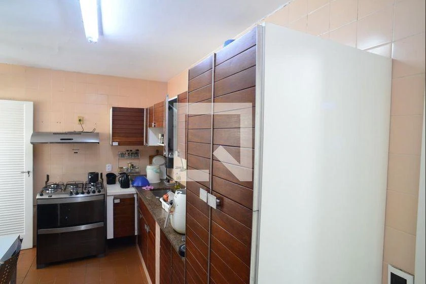 Furnished 350 m² apartment with 3 bedrooms and 2 parking — photo 33