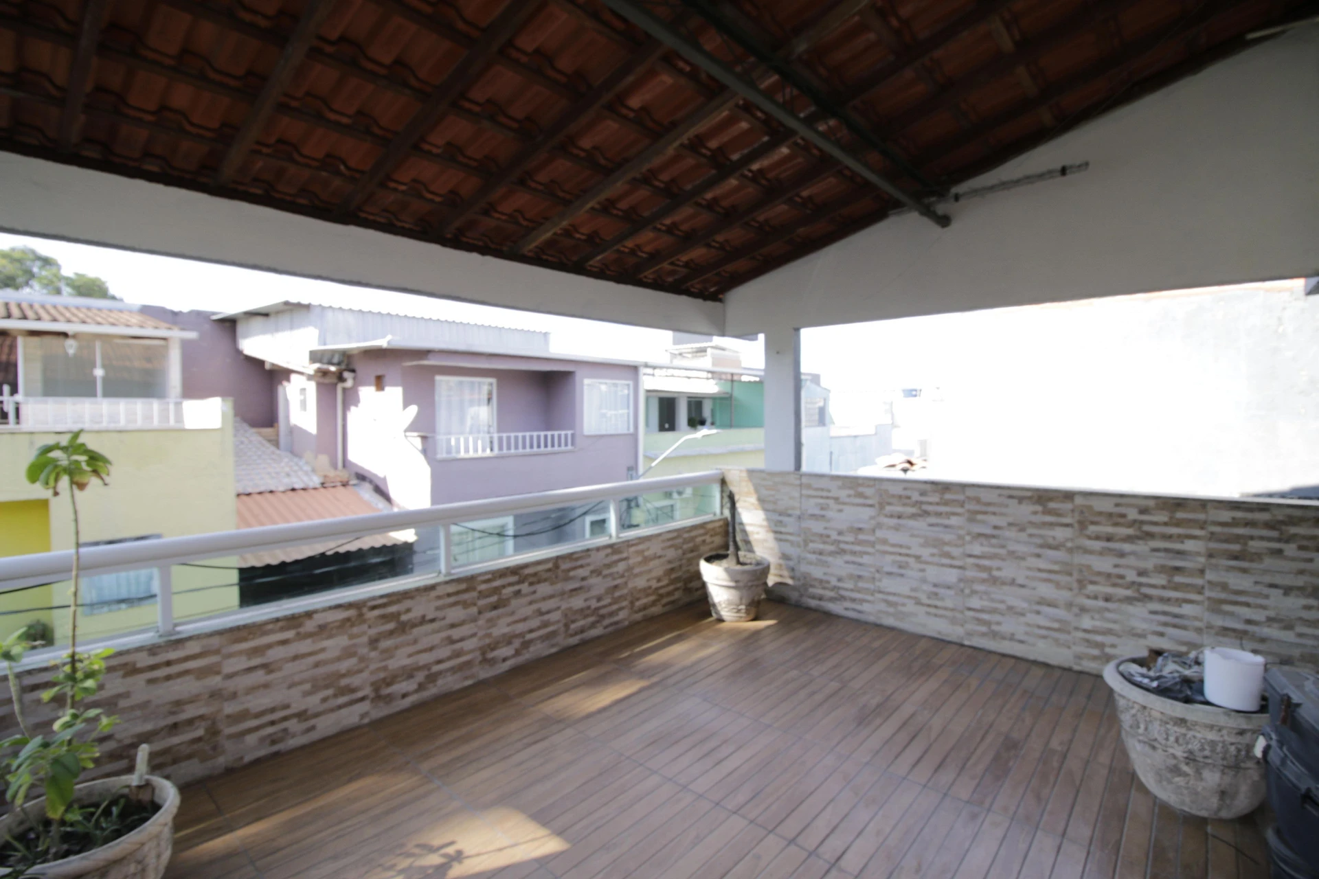 Casa amueblada con 3 dormitorios en suite y 4 baños — photo 24