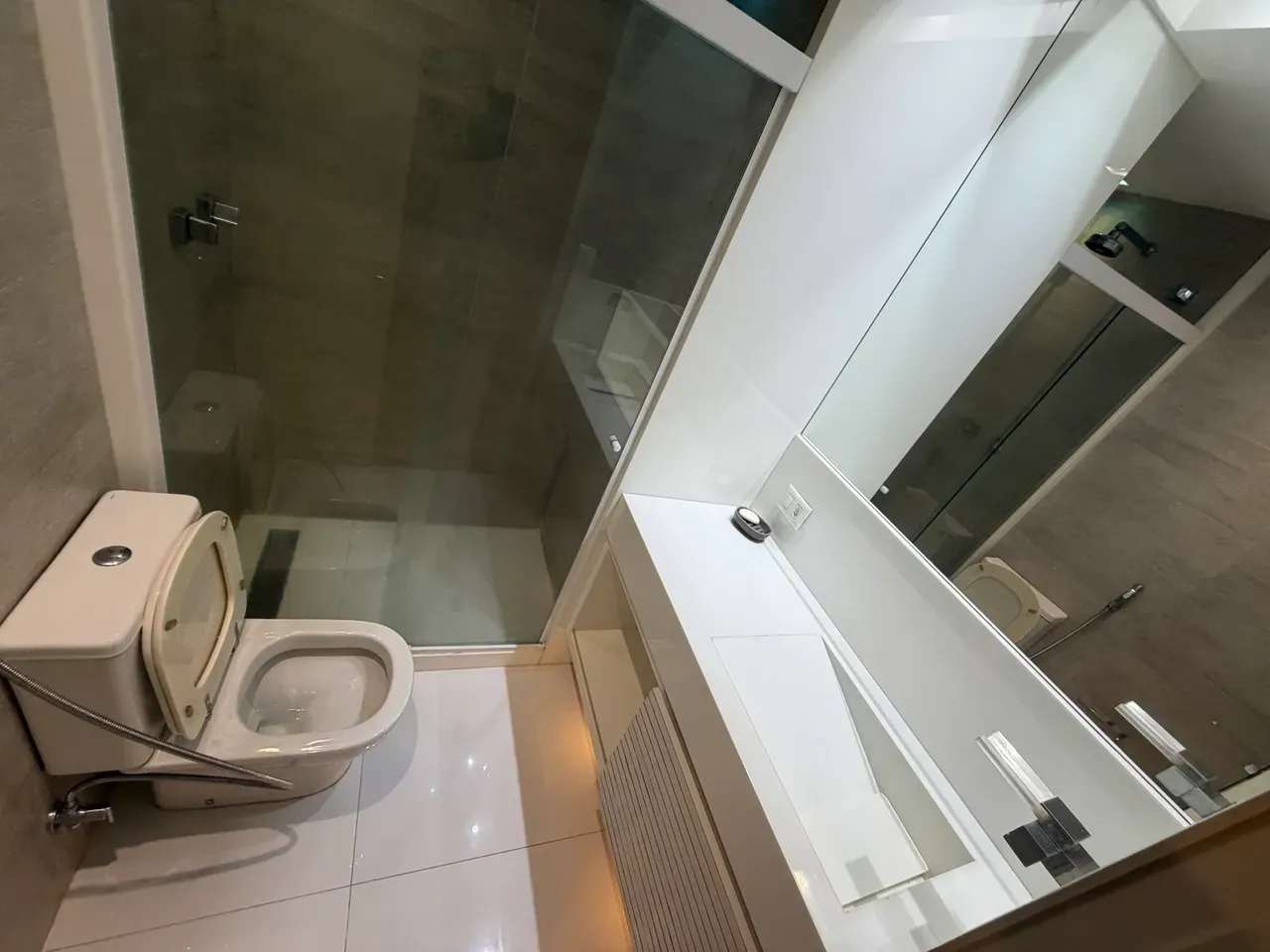 2-bedroom apartment with a water view — photo 32