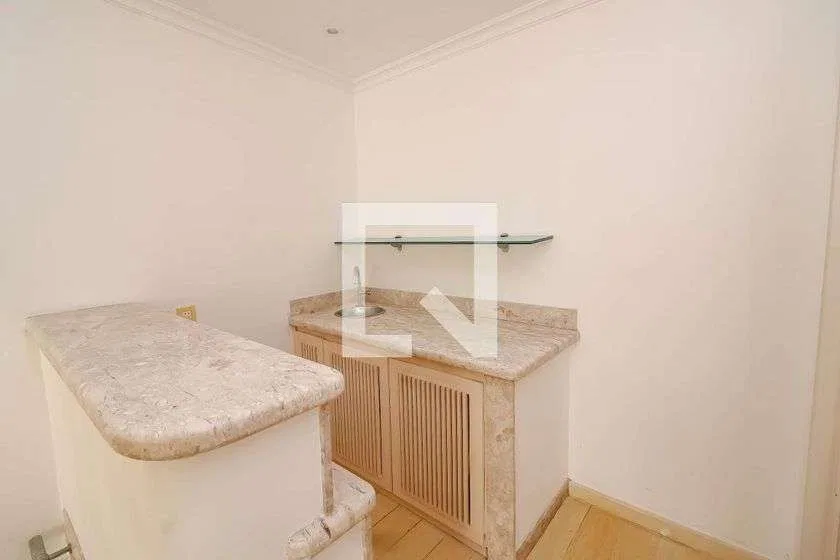 626 m² penthouse with 4 bedrooms and 3 parking spaces — photo 2