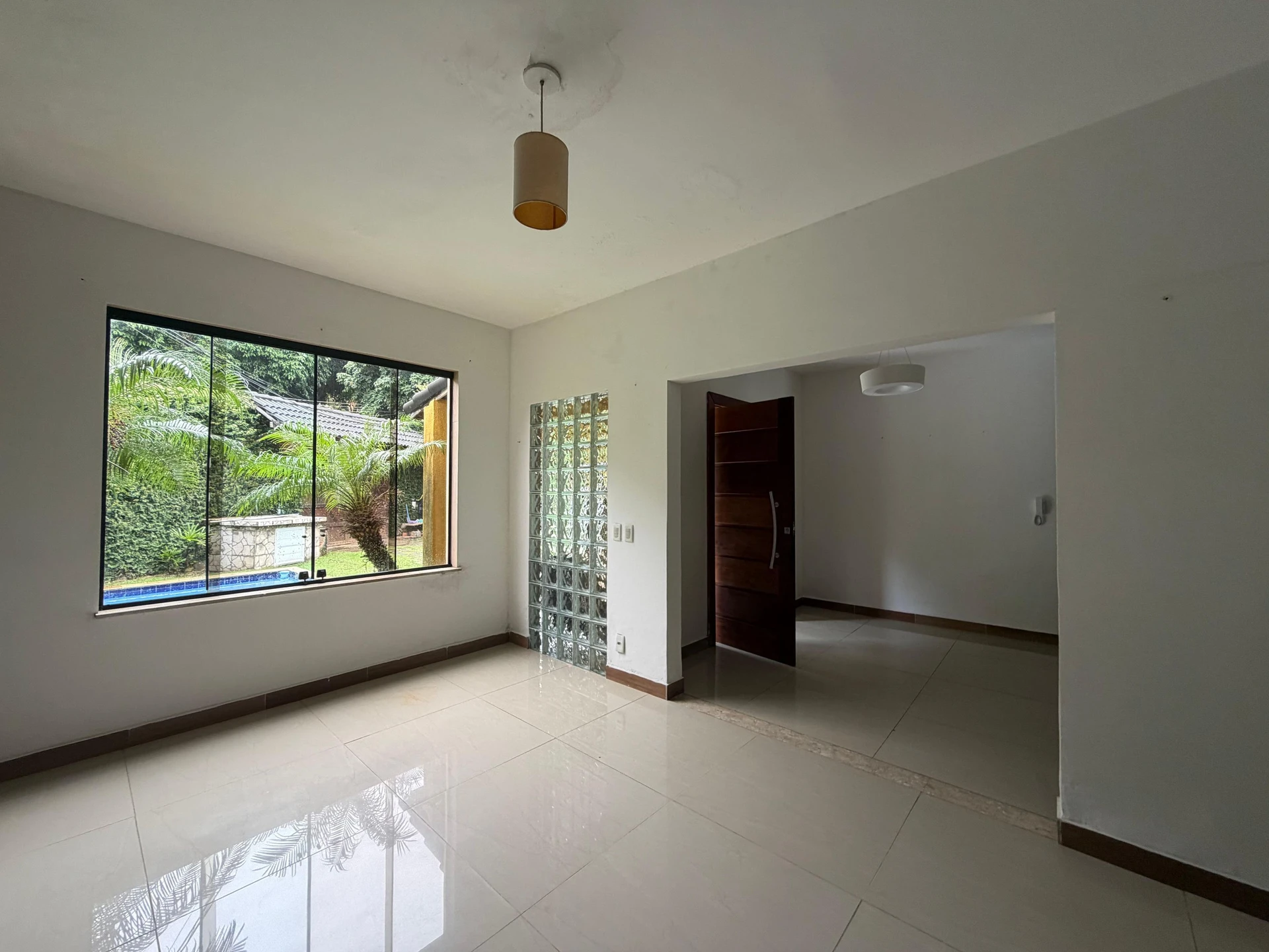 One-bedroom house with a washing machine — photo 6