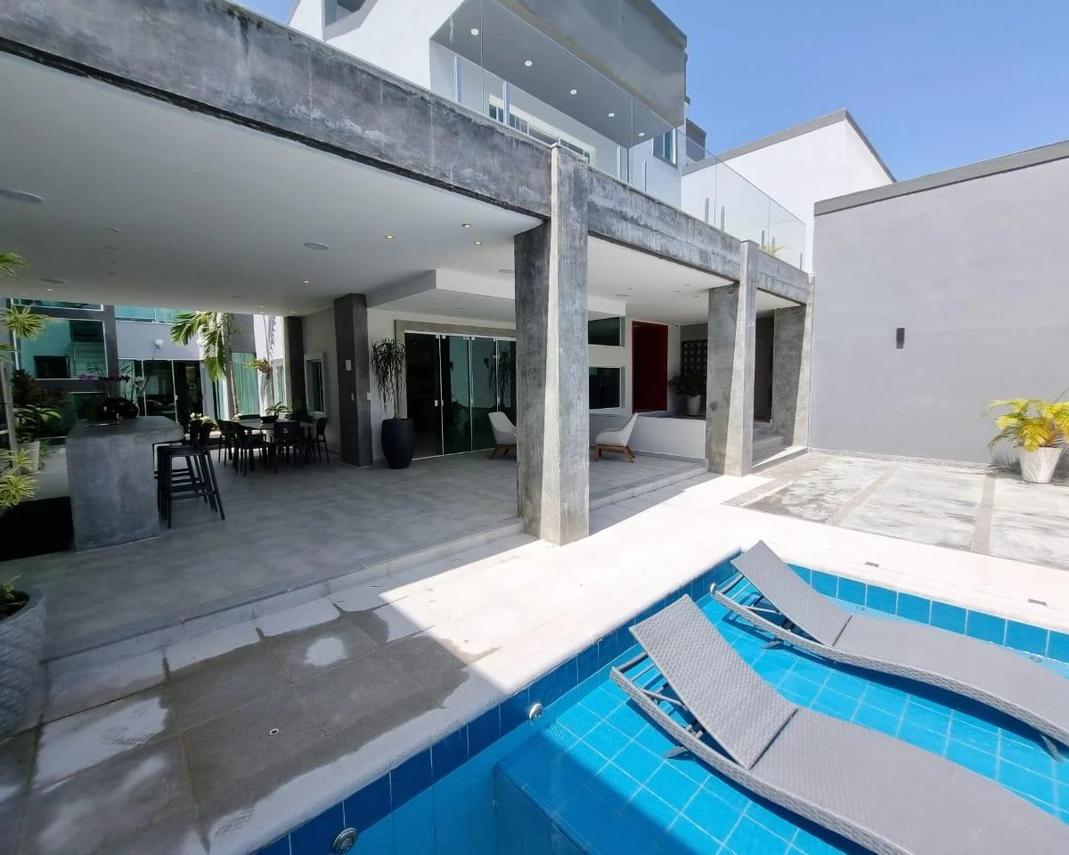 Furnished house with 5 bedrooms and 1100 m² — photo 5