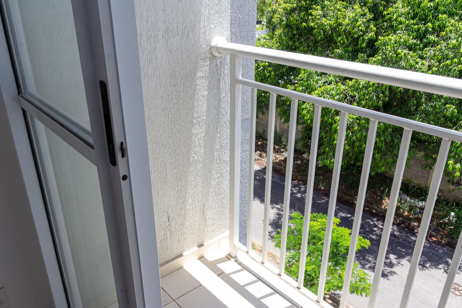 Rental apartment with 2 bedrooms and a balcony — photo 40