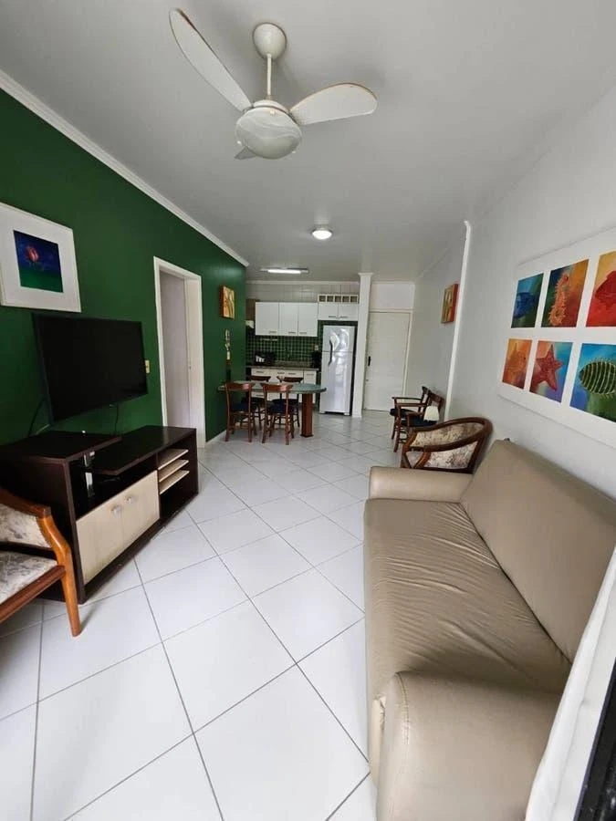 Furnished apartment, 84 m², with a glass-enclosed balcony — photo 22
