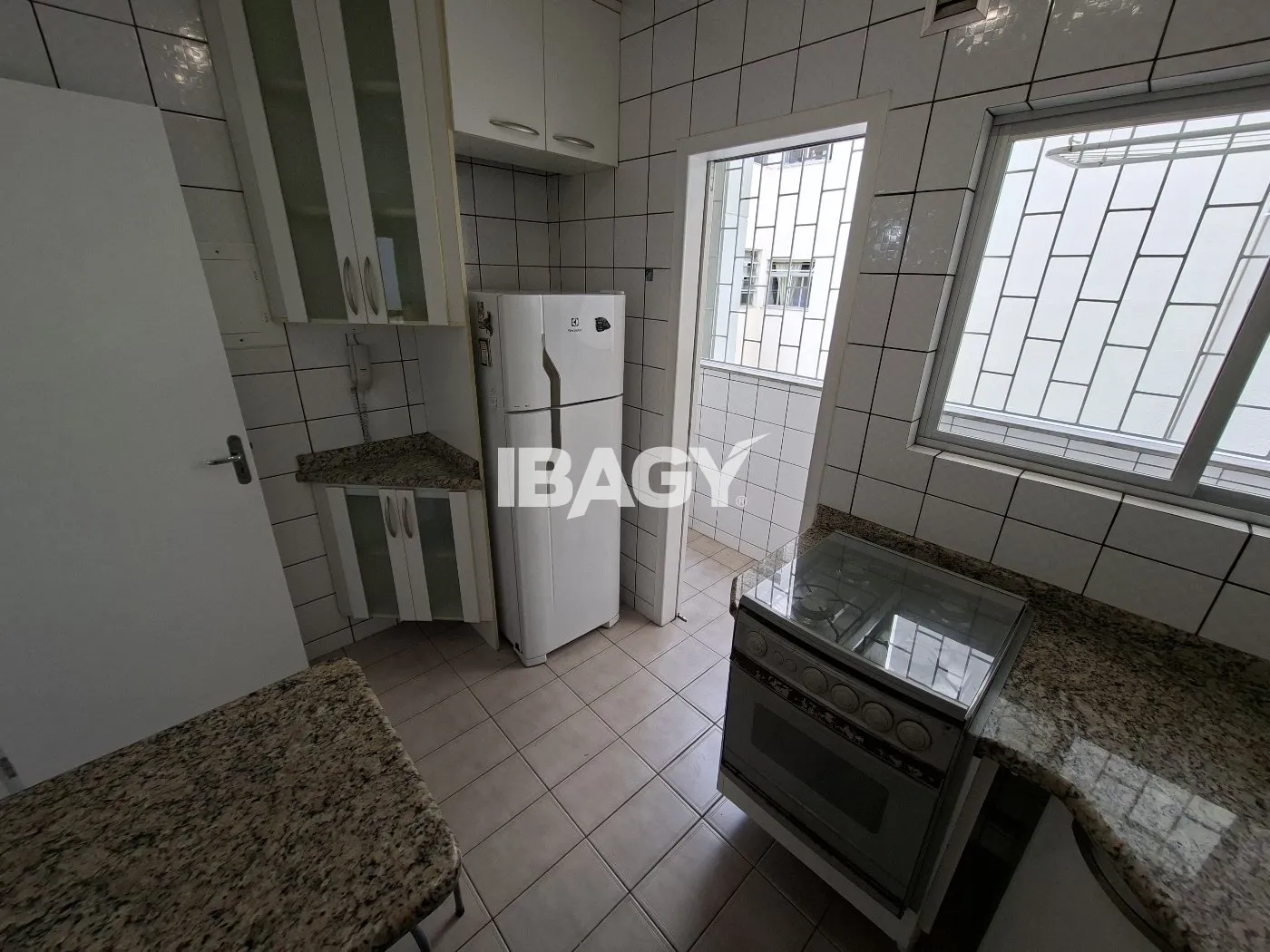 3-bedroom apartment with a home office — photo 16