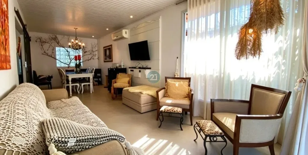 Casa de 5 dormitorios, 5 baños y piscina común — photo 6