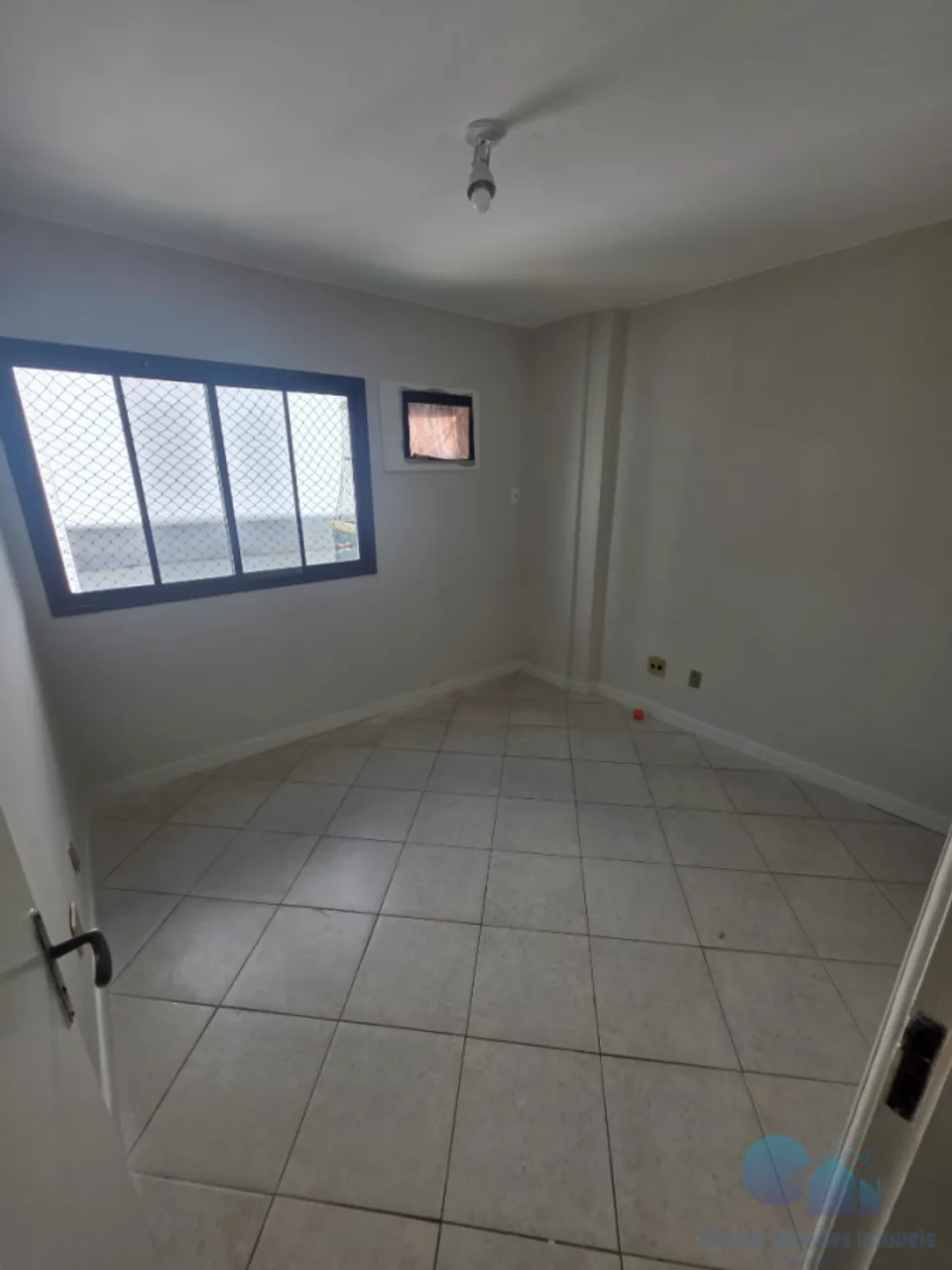 Apartment with 3 bedrooms, 2 bathrooms and a balcony — photo 13
