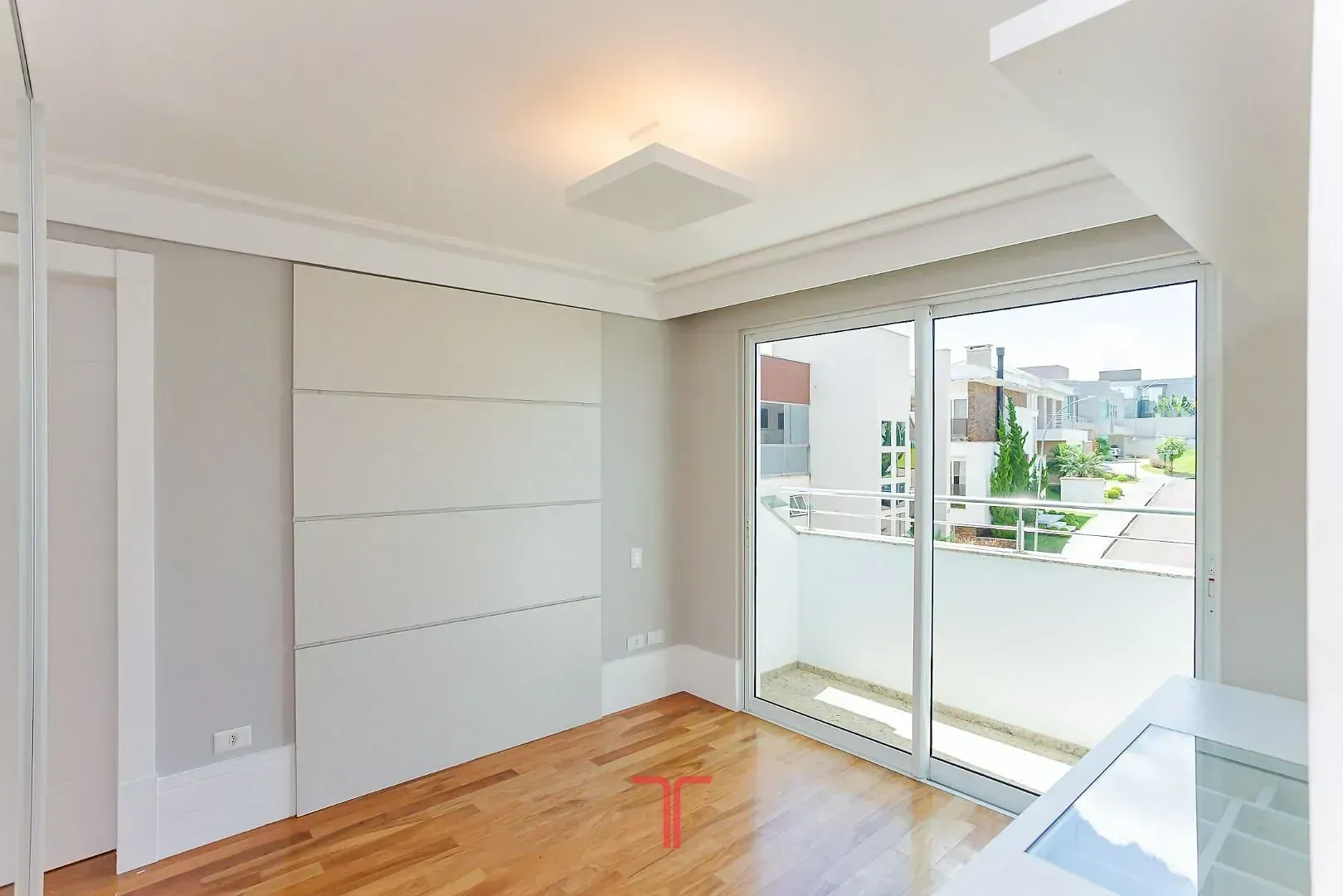 Дом 550 м² с 5 спальнями и приватным садом — photo 17