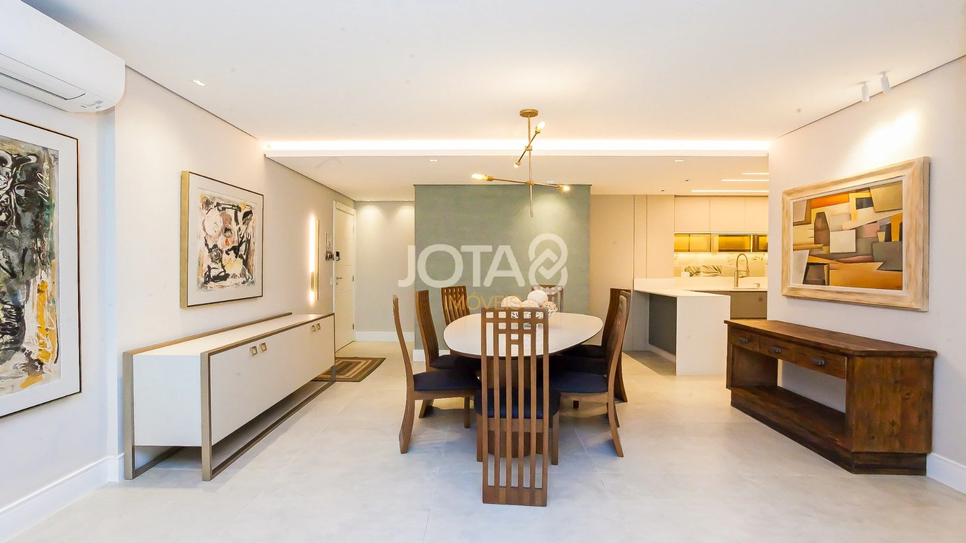 199 m² apartment with 2 bedrooms and a suite, 2 parking — photo 26