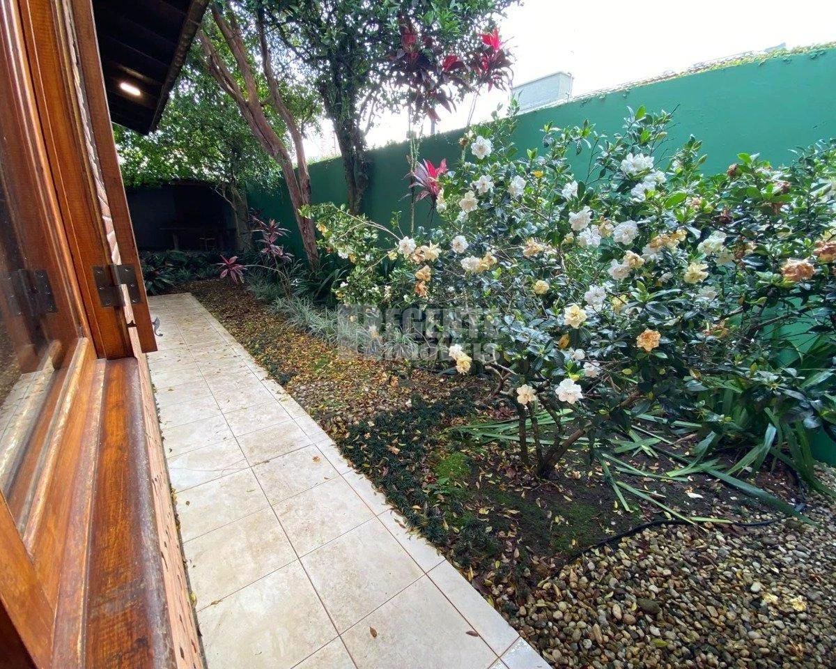 3-bedroom house with a home office in Florianópolis — photo 7