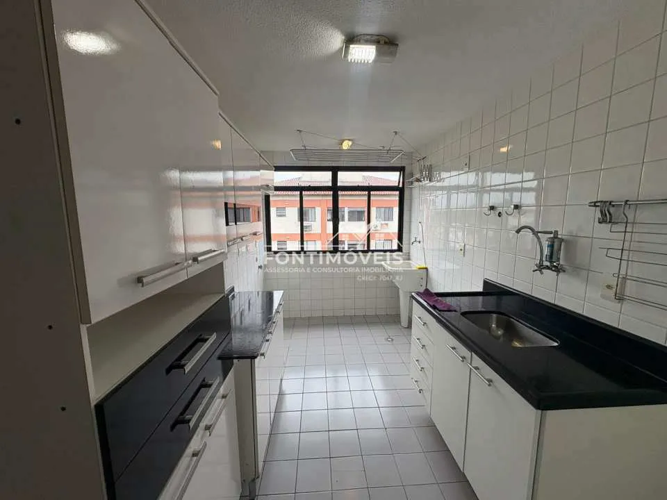 2-bedroom apartment with a mountain view in Rio de Janeiro — photo 4