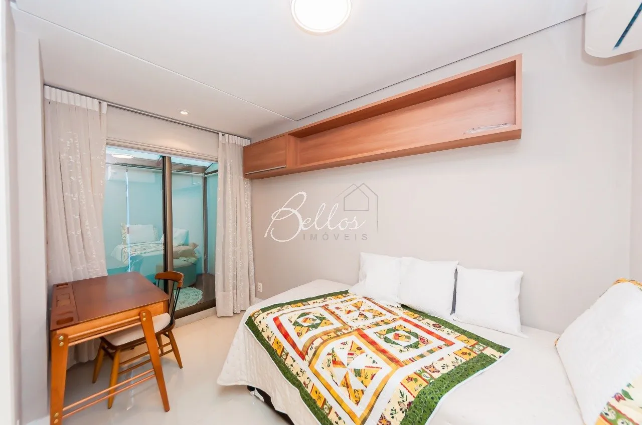 2-bedroom apartment with en-suite baths and open kitchen — photo 29