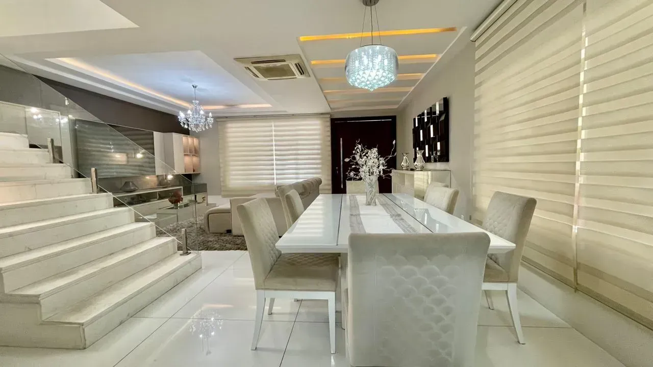 Triplex house with 4 bedrooms and fitted wardrobes — photo 11