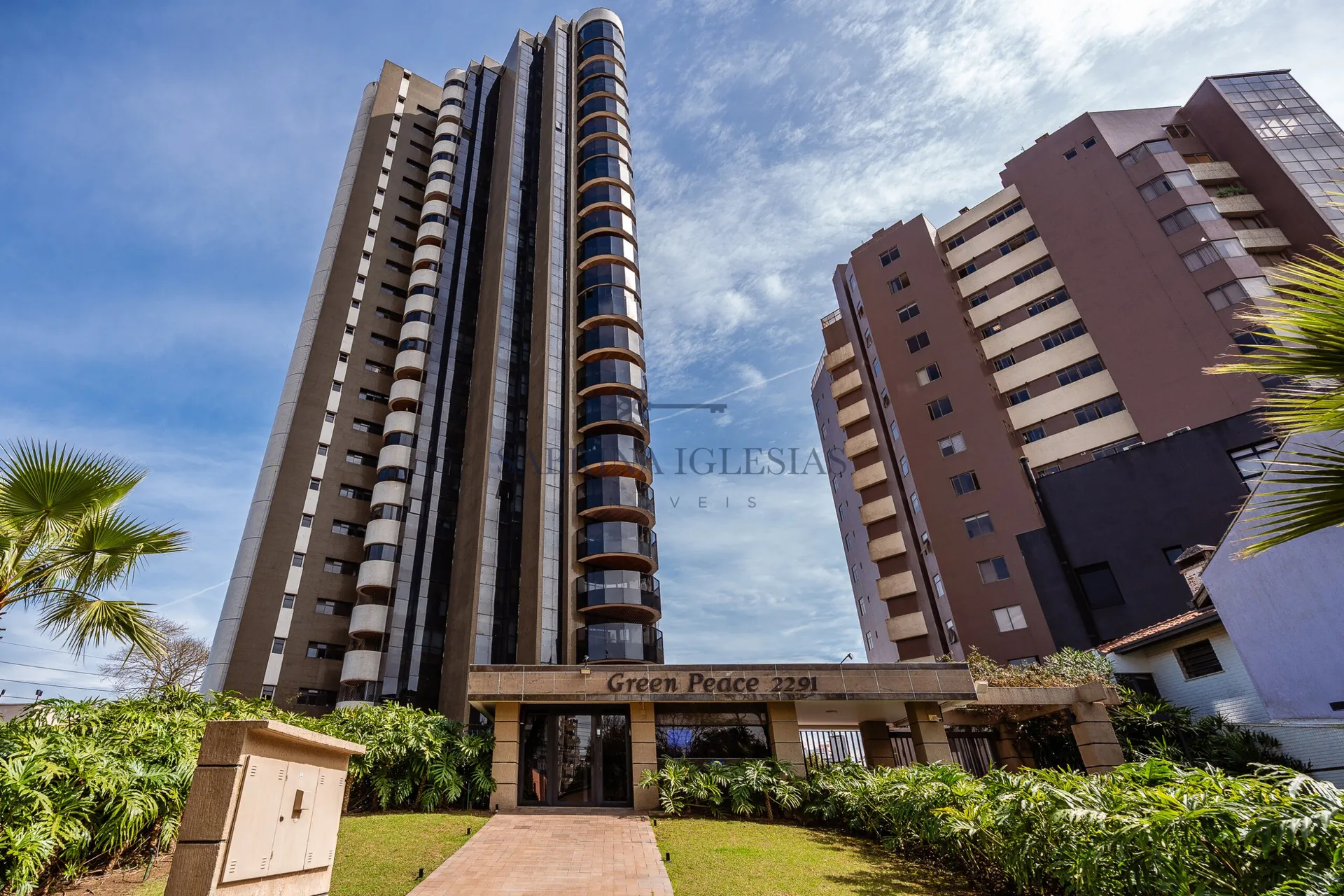 Apartamento com 3 quartos e 3 vagas, bem localizado — photo 48