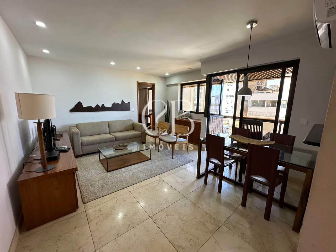 Furnished 2-bedroom apartment with 2 bathrooms — photo 4