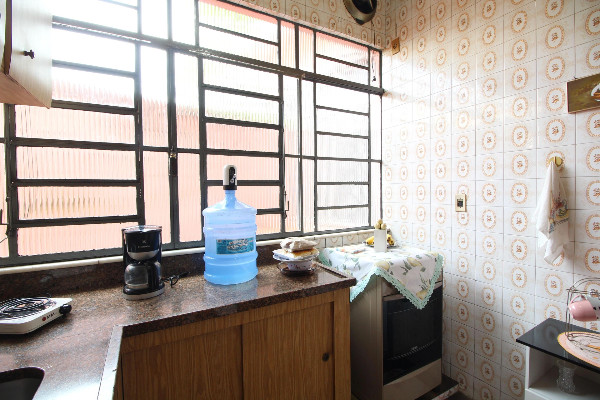 Furnished 3-bedroom house with a private garden — photo 18
