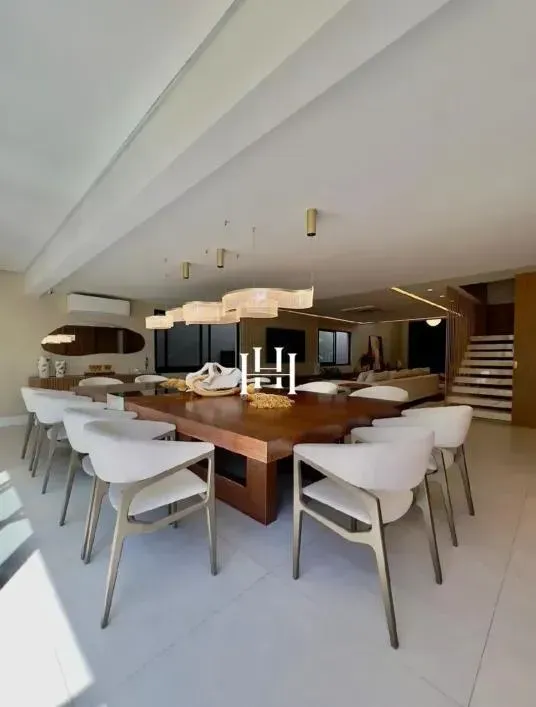 Furnished house, 800 m², with a bathtub — photo 15