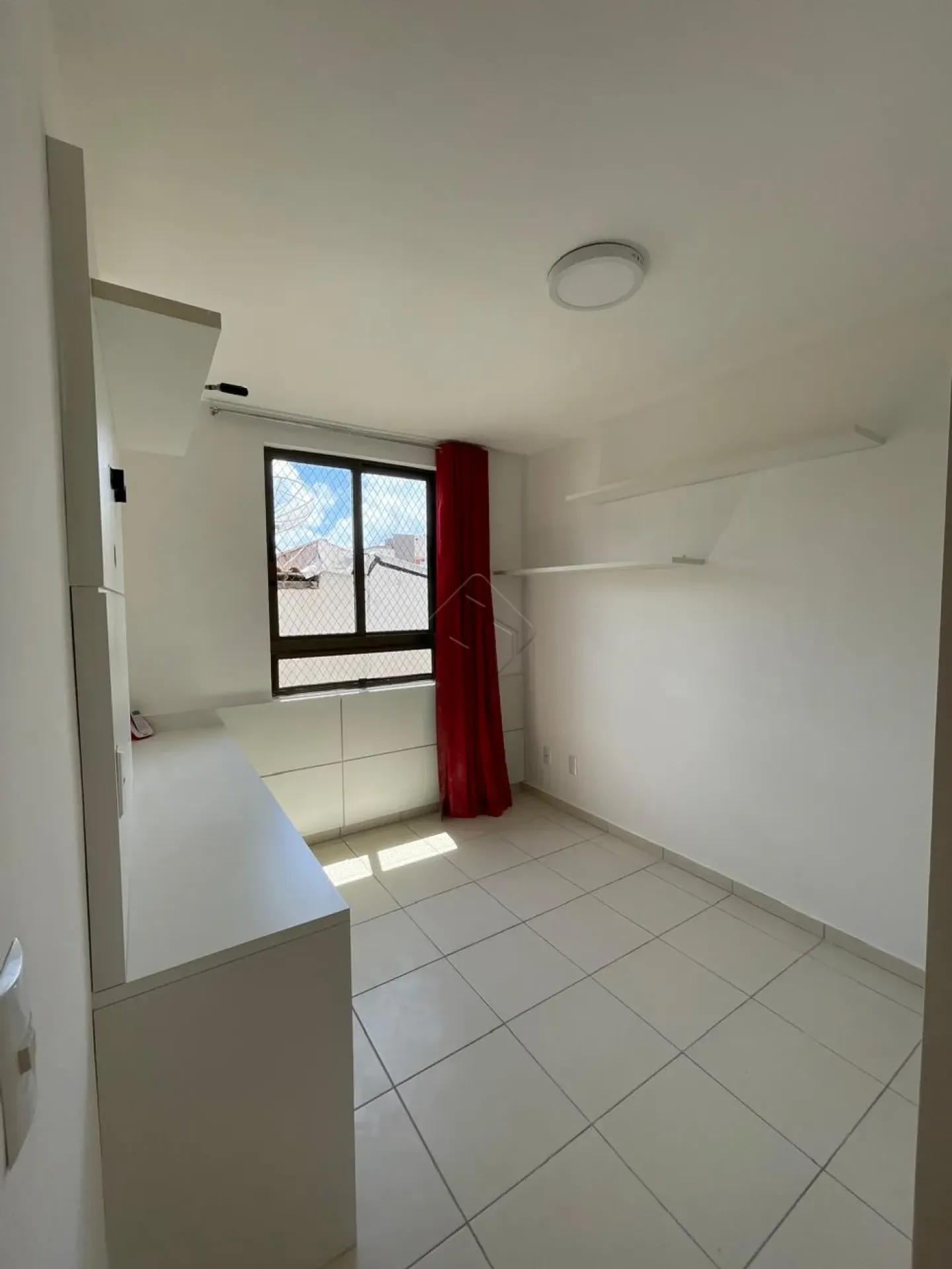 Apartamento amueblado de 80 m² con 3 dormitorios y 1 plaza