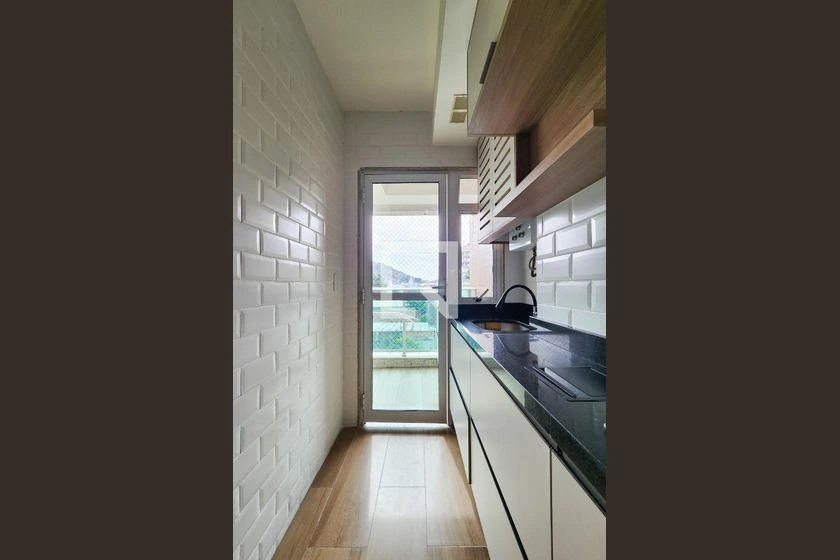 Apartment, 66 m², with a glass-enclosed balcony — photo 40