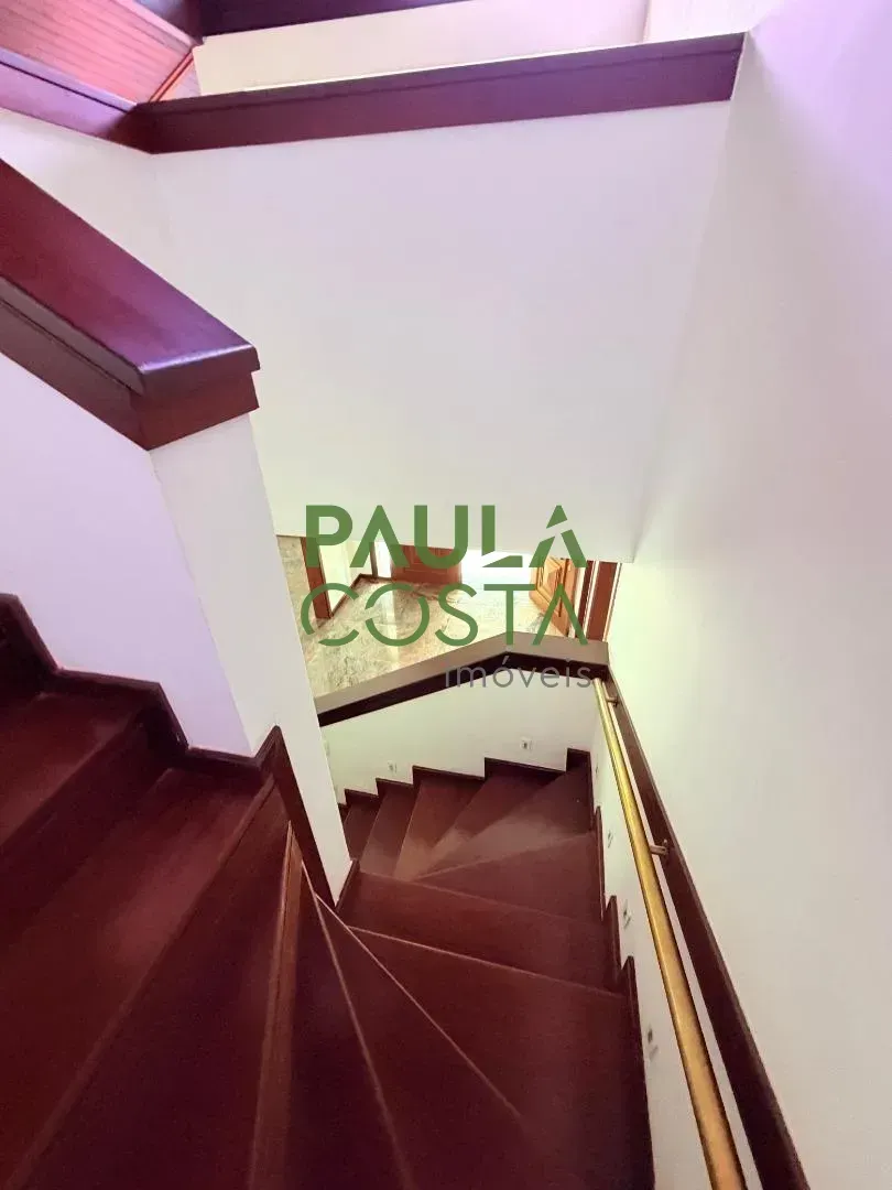 Casa sem mobília com 5 quartos, 5 banheiros e 638 m² — photo 21